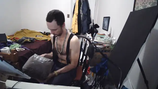 צ'אט XXX בשידור חי של JohnnyMoves
