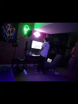 chronic_vibez XXX чат на живо
