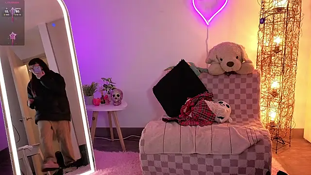 violet_ch Adlı Modelin Canlı XXX Sohbeti