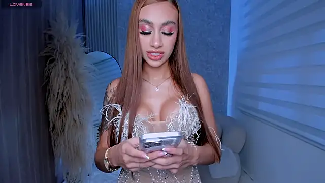 DannaCruz Adlı Modelin Canlı XXX Sohbeti