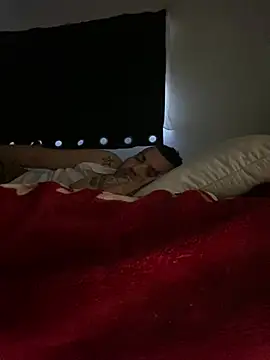 GusanoDelicioso élő XXX-chatje
