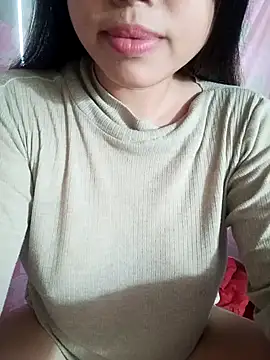 _YouAreMySunShine_ Adlı Modelin Canlı XXX Sohbeti