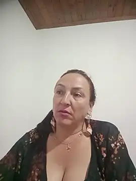 dangerous_milf's Live XXX Chat