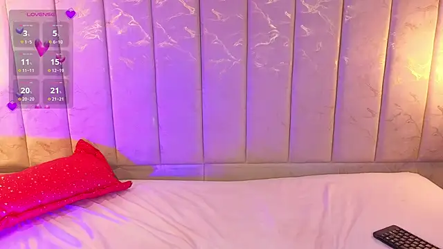 Živý XXX chat JulieDeep
