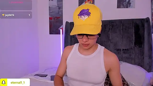 XXX chat uživo modela _Eternal_