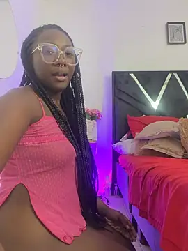 ZahhyFrequency's Live XXX Chat