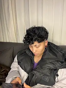 ian_mathias_ 라이브 XXX 채팅