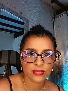 Chat +18 de Alizon_1 ao vivo
