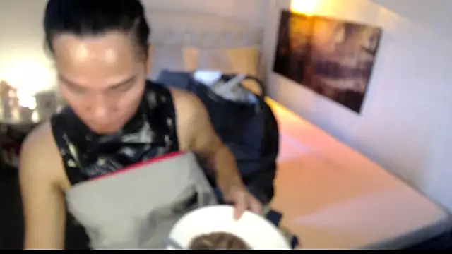 NinaDOM4CUM Chat XXX in diretta