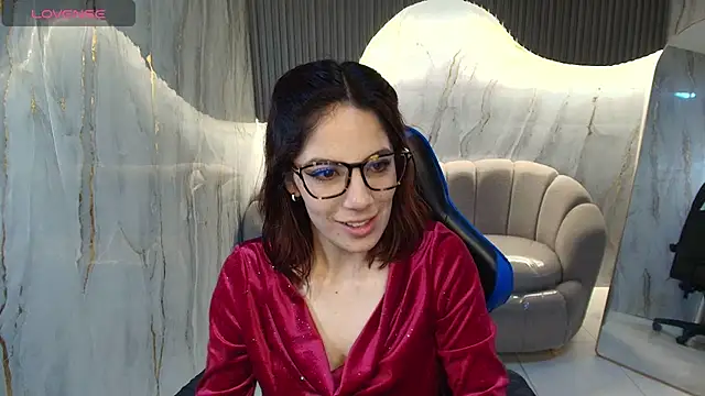 nadia_r_'s Live XXX Chat