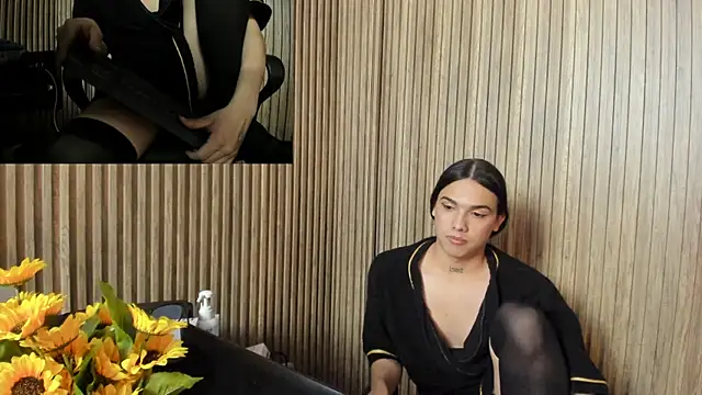 XXX chat uživo modela Almaazz