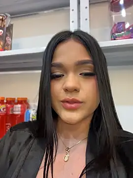 Bella-Ferrern Live XXX chat