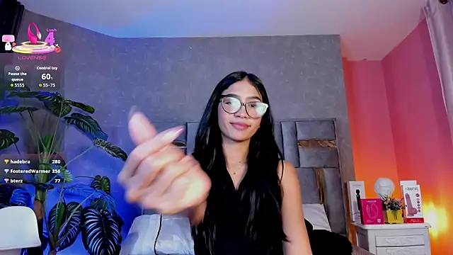 Chat XXX en directo de Tyla_Ks