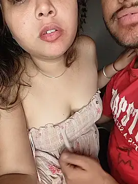 Midnight_Craving Adlı Modelin Canlı XXX Sohbeti