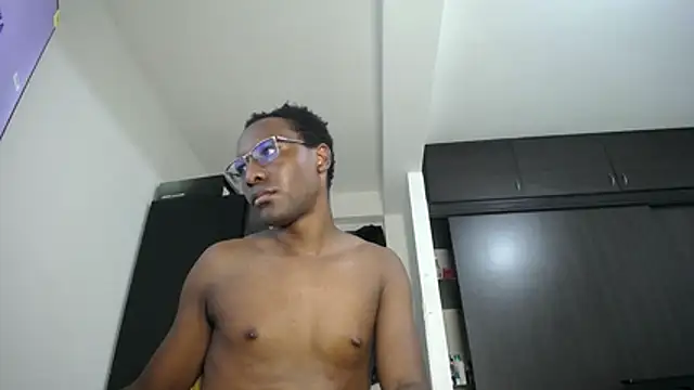 axel_rios_'s Live XXX Chat