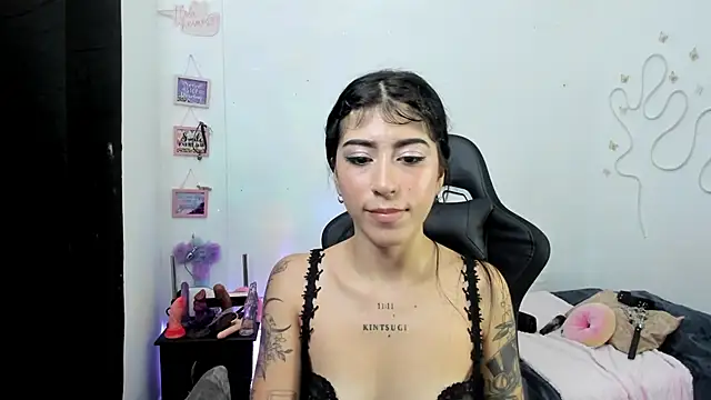 chaymae_nah_'s Live XXX Chat