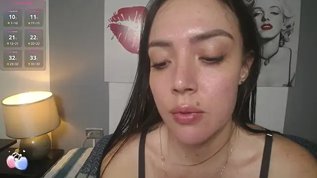 brianna_196 live XXX chat