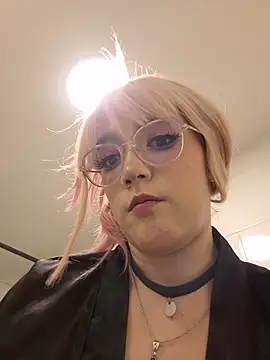 NaomiShimizu Chat XXX in diretta