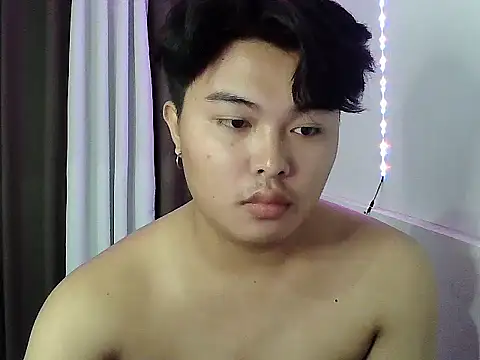 urasianjohnny's Webcam Show