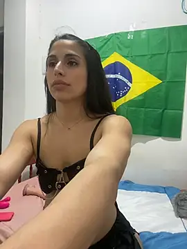 Chat +18 de sweetwanda ao vivo