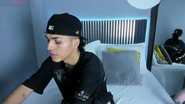 Axel_Mendozaa – Naživo XXX chat