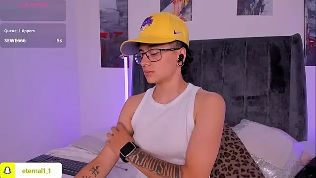 _Eternal_'s Live XXX Chat