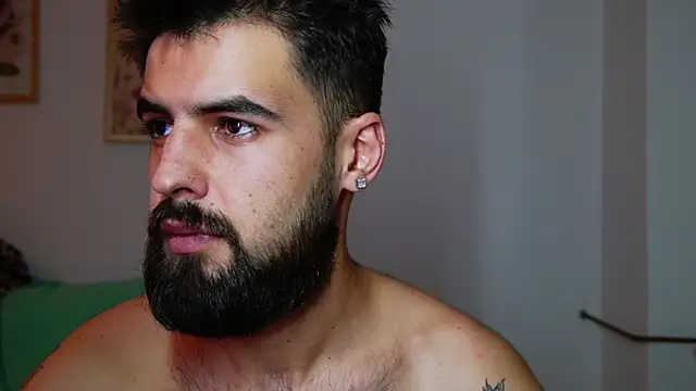 HairyRobxxx: онлайн-секс-чат