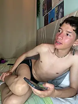 Chat XXX Live heyy_noah11