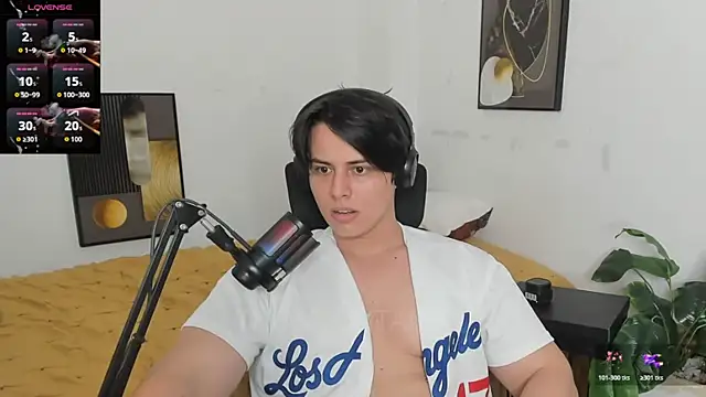 Thom_Ohtani Adlı Modelin Canlı XXX Sohbeti