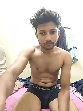 XXX chat uživo modela Indiandaddy11