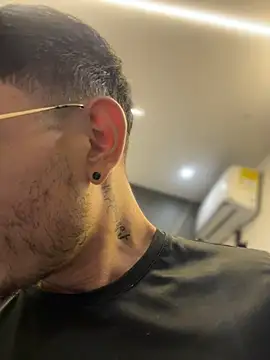 andrewlopezz Webcam Show