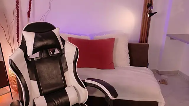 ChloeMoreti 라이브 XXX 채팅