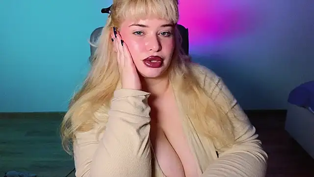 EllsaJean_ Chat XXX in diretta