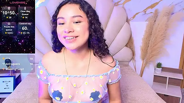 HemmaStar's Live XXX Chat