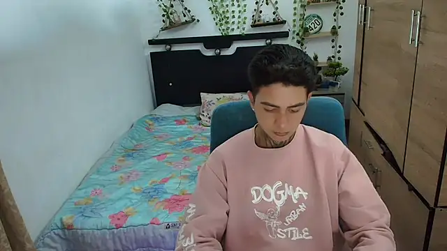 Chat XXX Live santii_ss