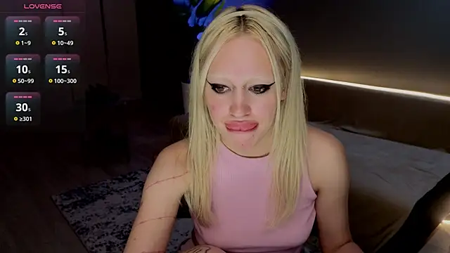 Chat +18 de Luna_Beverly ao vivo