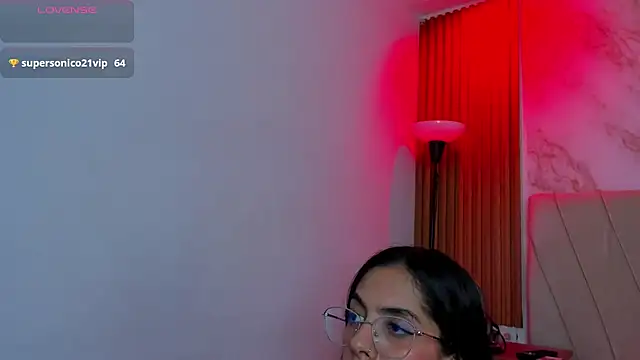 Онлайн чат XXX j_belle_