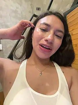 Chat +18 de CocoaGigiMuse ao vivo
