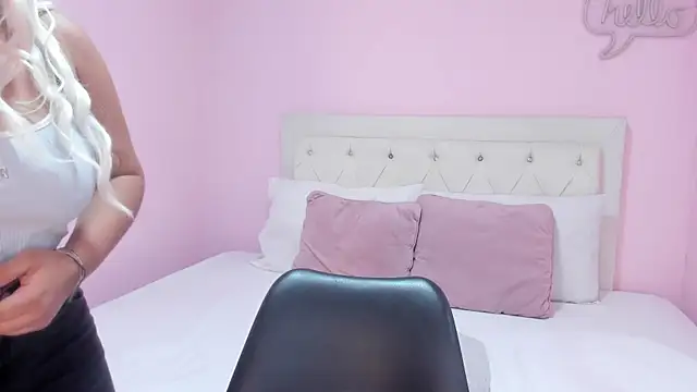 cherry_chel Adlı Modelin Canlı XXX Sohbeti