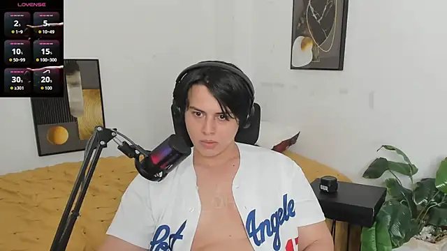 Thom_Ohtani Chat XXX in diretta