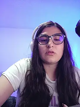 ahrianabluff Chat XXX in diretta