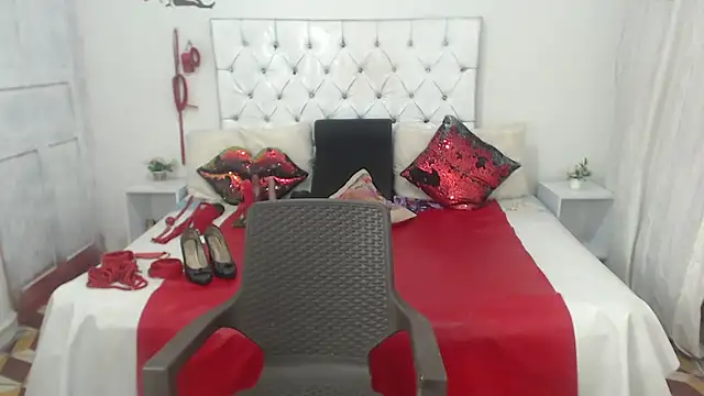 XXX chat uživo modela Sweetbigcatt