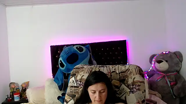 Chat +18 de Lorenahot_06 ao vivo
