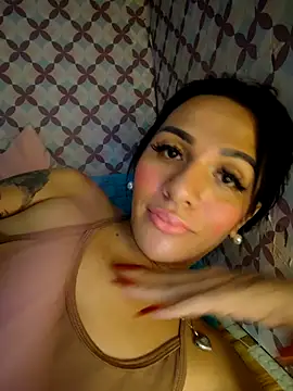 Yourbabyshane Chat XXX live