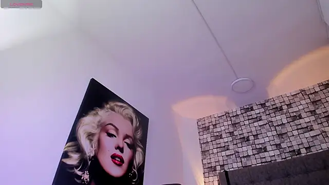 Czat XXX na żywo – Dereck_Smithh
