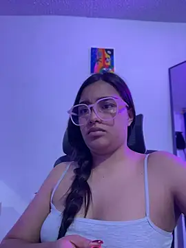 I_Samanthaa Adlı Modelin Canlı XXX Sohbeti