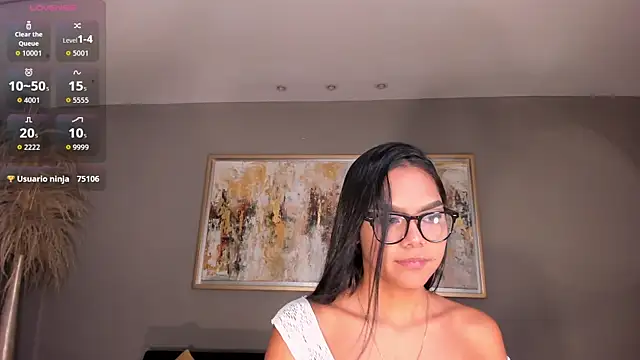 SaphiraJames Adlı Modelin Canlı XXX Sohbeti