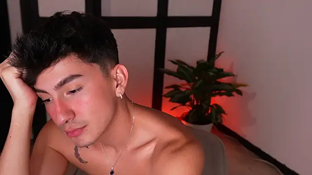 Chat XXX ao vivo de sweettaaron01