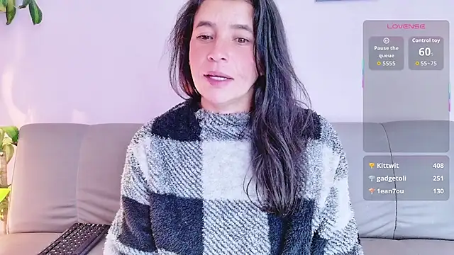 Zara_Fire – live chatrum
