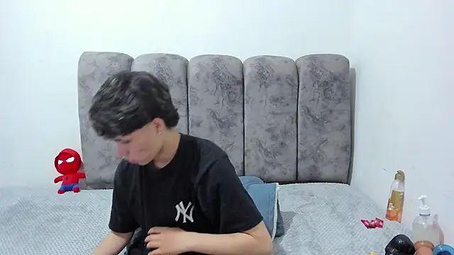 Bruno_Cruzz's Live XXX Chat